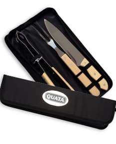 Kit churrasco 3 peças em aço inoxidável, composto por garfo, faca e espátula. Perfeito para preparar deliciosas refeições ao ar livre.