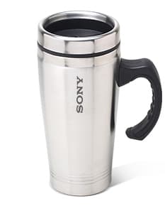 Caneca de metal de 450ml com design elegante e durável, perfeita para o seu café ou chá favorito. Leve, prática e resistente, ideal para presentear. Garanta já a sua!
