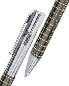 Caneta de metal - 64: Ideal para escrita suave e durável em ambientes de trabalho ou estudo. Feita com materiais de alta qualidade, possui ponta de aço e tinta de qualidade para assinaturas precisas e notas claras. Perfeita para uso em escritórios e para presentear. A caneta de metal - 64 é o acessório elegante e funcional que você estava procurando!