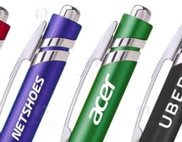 Caneta Plástica - 06: Equipamento de escrita de alta qualidade para uso no escritório ou na escola. Com design moderno e
