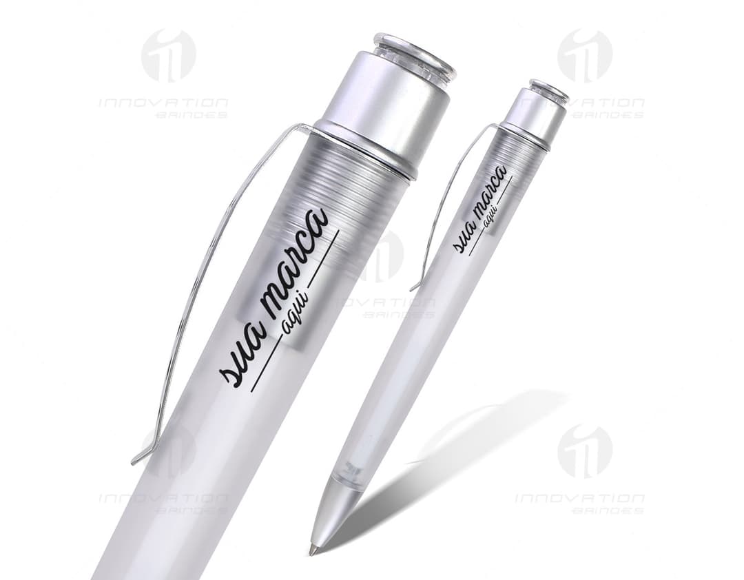Caneta plástica de alta qualidade, ideal para uso no dia a dia. Com design elegante e acabamento cromado, essa caneta é