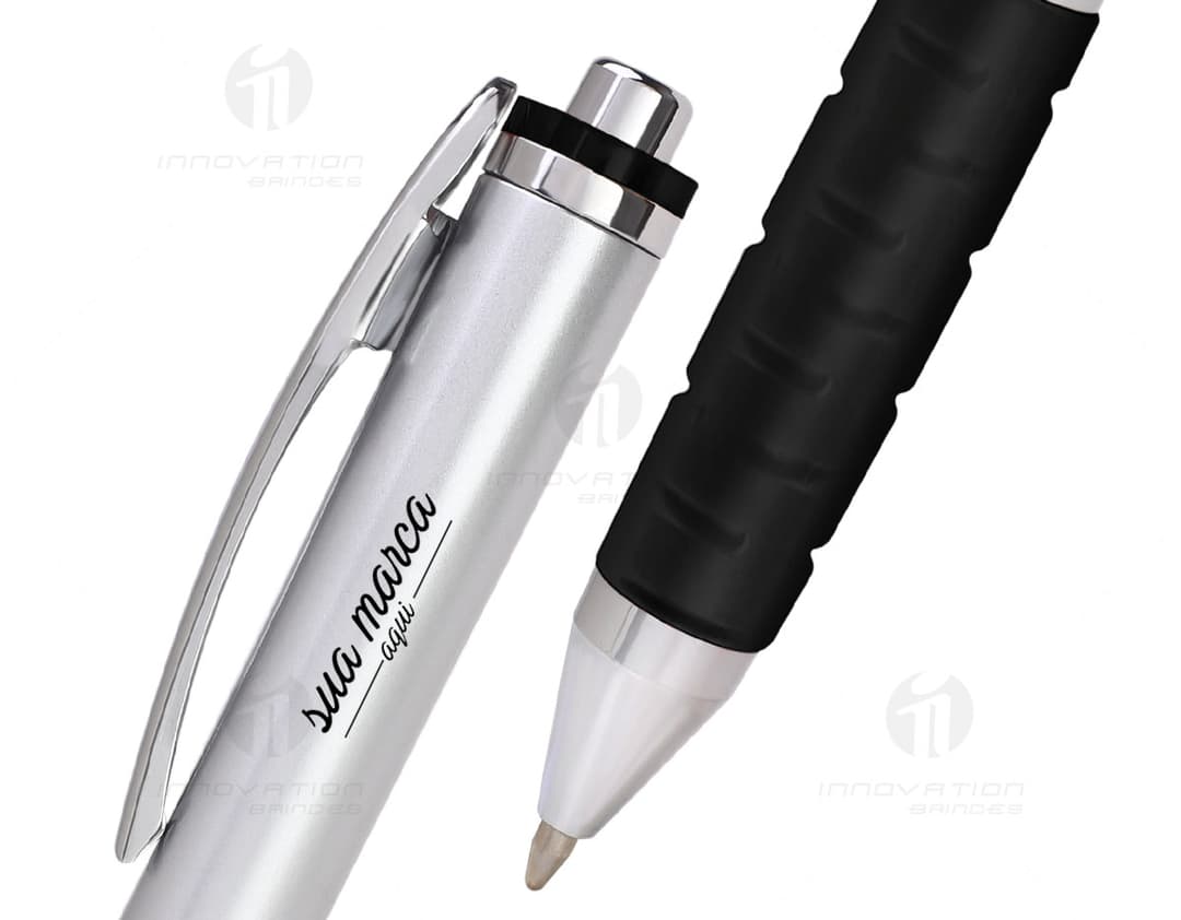 Caneta plástica - 40: Ideal para uso em escritórios, escolas e em casa. Feita de plástico resistente, possui ponta afiada e