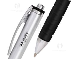 Caneta plástica de alta qualidade, ideal para uso diário. Feita em material resistente, com ponta de aço afiada para escrita