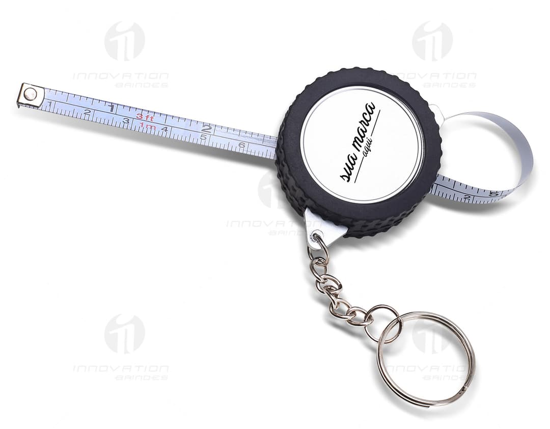 Chaveiro de plástico com trena de alta precisão para facilitar suas medidas em qualquer lugar. Ideal para uso no ambiente de