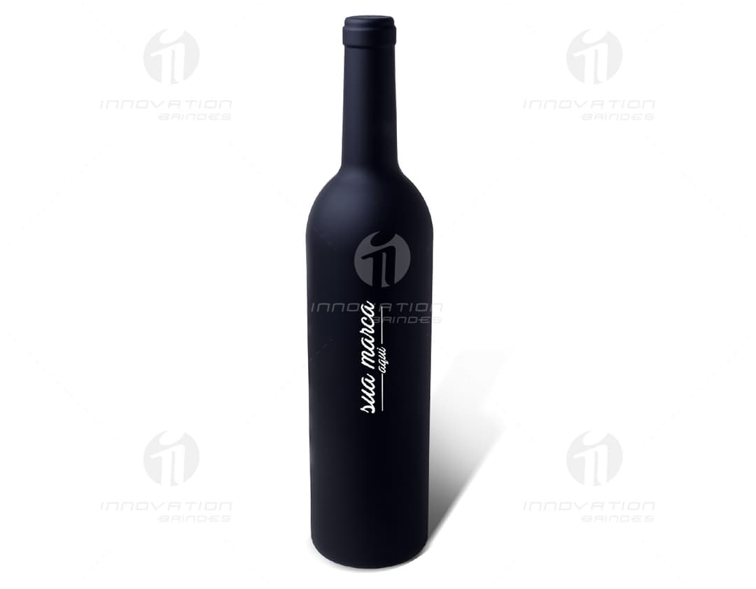 Kit vinho completo para celebrações especiais! Ideal para presentear ou decorar sua casa. Aproveite a qualidade e elegância