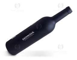 Kit Vinho Completo para Celebrações Especiais. Acompanha garrafa de vinho tinto, taças de vidro, abridor e saca-rolhas. Ideal