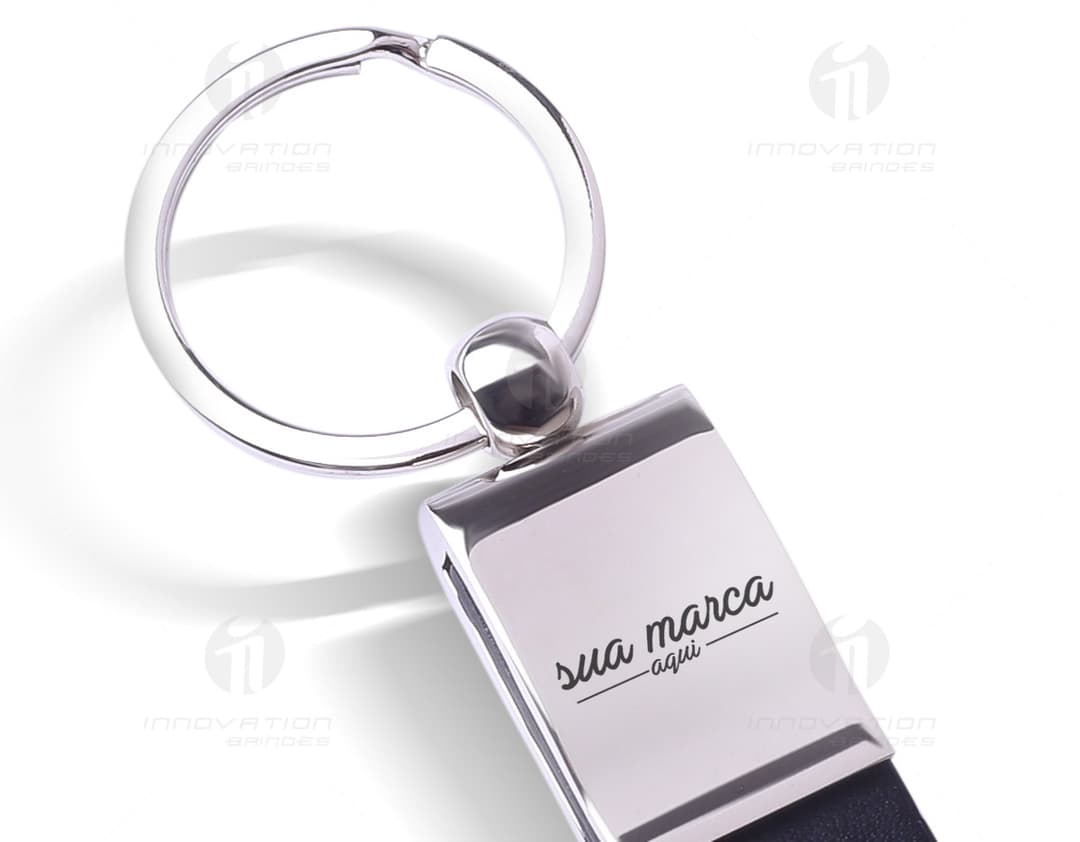 Chaveiro de Metal - 15: Garanta a segurança do seu negócio com esse chaveiro moderno e resistente. Feito em metal cromado