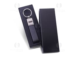 Chaveiro de metal 15 - Segurança e modernidade em um único produto. Este chaveiro de metal cromado garante a proteção dos