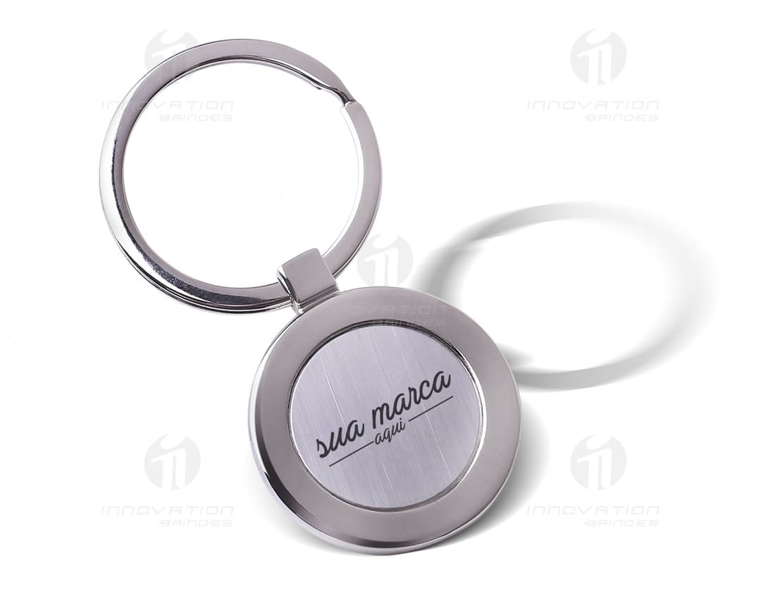 Chaveiro de metal - 34: Ilustração brilhante e elegante, perfeita para presentear. Seu design redondo e metálico traz