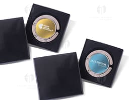 Foldable purse holder - 01: Shiny and durable metal, a symbol of safety and elegance. Ideal for gifting and decoration.