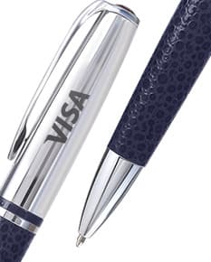 Caneta de metal 24 - A caneta ideal para escrita suave e elegante. Perfeita para uso no escritório, escola ou em casa. Seu design clássico e acabamento metálico trazem um toque de sofisticação ao seu dia a dia. Garanta já a sua!