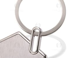 Chaveiro de metal para casa - 03: mantenha sua residência segura com esse acessório resistente e prático. Proteja suas chaves