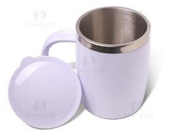 Caneca de metal com capacidade de 450ml para saborear sua bebida favorita com estilo. Perfeita para café, chá e outras
