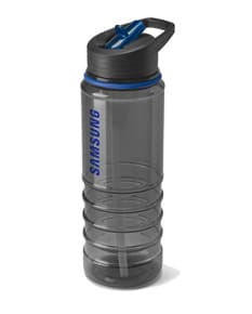 Garrafa squeeze plástica de 640 ml - Ideal para se manter hidratado durante o dia. Perfeita para levar à academia, ao trabalho ou para atividades ao ar livre. Feita em material resistente, esta garrafa é sua melhor parceira para manter uma vida saudável e prática. Adquira já a sua!