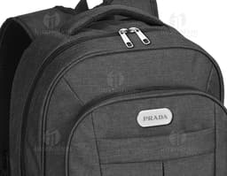 Mochila elegante em couro marrom para negócios e moda. Perfeita para carregar seu laptop com estilo e sofisticação.