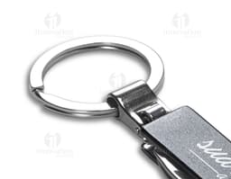Llavero de metal con cuchillo - 03: Práctico y versátil, ideal para cortes rápidos y precisos. Perfecto para el día a día en