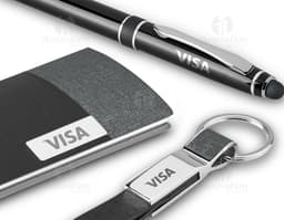 Kit Ejecutivo - 07: Conjunto moderno de artículos de oficina en plata y negro para comunicación y organización. Ideal para