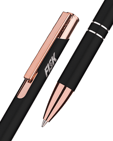 Caneta metálica de cor preta e prata, ideal para escrita e desenho. Produto clássico e criativo, perfeito para uso no