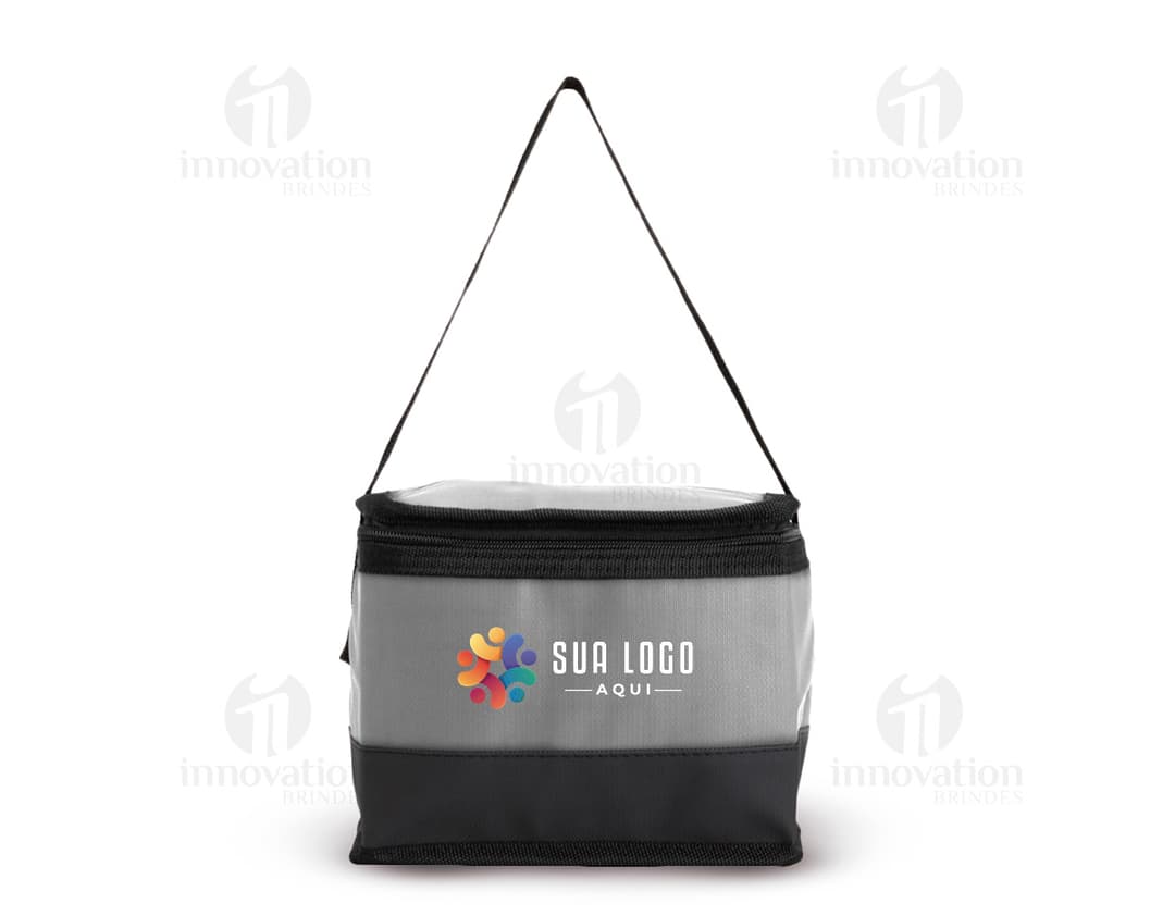 Bolsa térmica preta de 5 litros, feita de couro e equipada com alça, zíper e pega para transporte. Ideal para armazenar