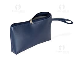 Nécessaire Couro Sintético preto, moderno e elegante para guardar dinheiro, documentos e acessórios pessoais. Feito de couro