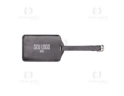 Black luggage identifier made of leather, with a closure and empty interior to insert information. With a compact and durable