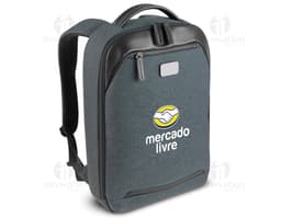 Mochila Premium para notebook em couro preto com fecho de metal, alça de transporte e compartimento interno para equipamentos