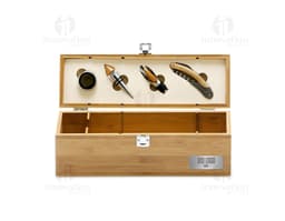 Kit de vino en bambú y zinc que contiene 5 piezas, incluyendo abridor, cortador de lacre, termómetro, tapa y anillo.