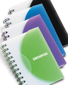 Bloco de Anotações 10,8 x 7,8 cm - Ideal para organizar suas ideias e tarefas do dia a dia. Com design clean e prático, este bloco é perfeito para manter suas anotações sempre à mão. Garanta já o seu!
