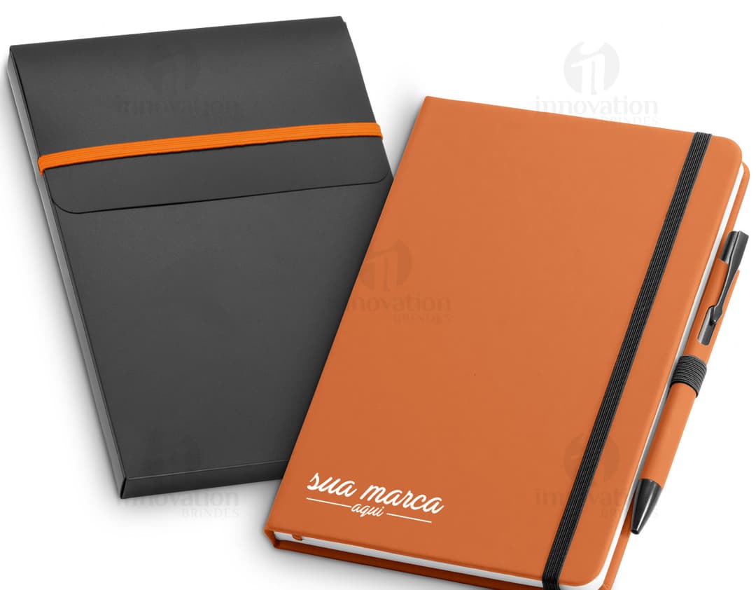 Kit de caderno e esferográfica de alta qualidade para te acompanhar em reuniões de negócios, estudos ou escrita criativa.
