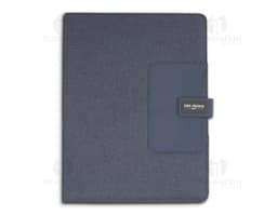 Pasta executiva de couro marrom com design elegante e espaçoso, perfeita para armazenar documentos, laptop e equipamentos de