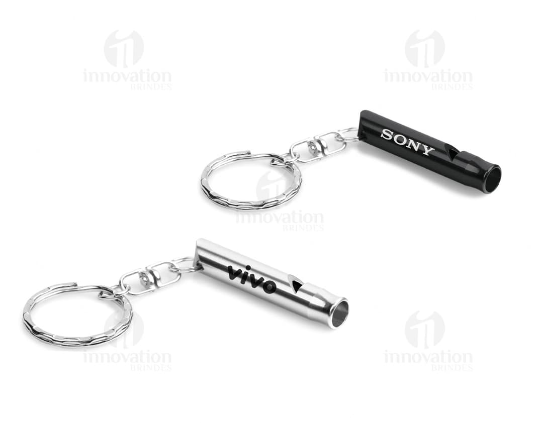 Chaveiro de metal de luxo em prata e ouro, acessório elegante e seguro para suas chaves. Com design personalizado e estilo