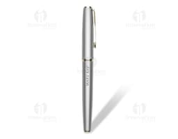 Caneta roller de metal cromado para escrita elegante e durável. Ideal para assinar documentos importantes ou aprimorar suas