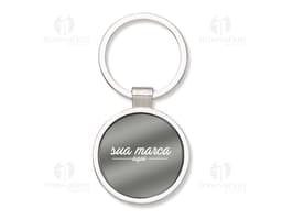 Chaveiro de metal brilhante com design elegante e resistente. Perfeito para manter suas chaves sempre seguras e organizadas.