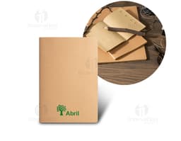 Bloco de anotações ecológico feito de papel reciclado, ideal para manter suas ideias organizadas. Embalagem de papelão