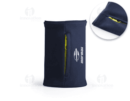 Punho elástico poliéster bolso zíper em um dispositivo de tecnologia 3D preto e prata. O objeto está dentro de uma caixa de