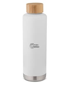 Produto Squeeze com parede dupla para armazenar líquidos de higiene e cuidados pessoais como loção, pó, desodorante, creme, spray e perfume. Feito de plástico resistente, design moderno e refletivo em prata. Ideal para uso no banheiro, spa ou em viagens. Embalagem transparente e elegante, proporcionando praticidade e estilo.