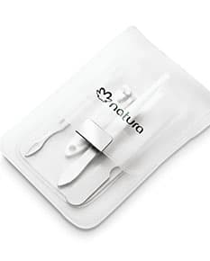 Kit de manicure completo para unhas impecáveis. Contém alicate, tesoura, lixa e empurrador de cutículas. Ideal para cuidar das unhas em casa ou no escritório. Garanta já o seu!