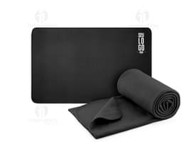 180 g/m² polar blanket in various colors in an open cardboard box. The image shows a single product in a modern, clean