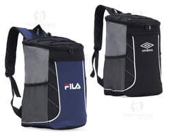 Mochila térmica de 18 litros em couro preto e metal prateado, com alça de transporte, fecho de fita e design moderno e