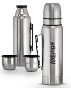 Garrafa térmica de aço inox de 1L com tampa dupla, ideal para manter líquidos quentes ou frios por longos períodos. A garrafa é de metal, tem design clean e acabamento brilhante.