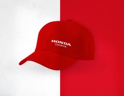 Boné 6 gomos Tradicional Brim preto com detalhes em branco, feito em material resistente e confortável. Ideal para proteção