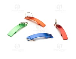 Chaveiro metal abridor: praticidade e elegância em um só acessório! Ideal para abrir suas bebidas com estilo e ainda carregar