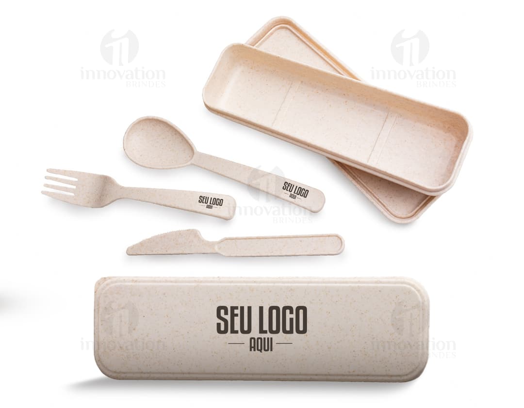 Kit Talheres 3 Peças em Plástico Branco - Ideal para refeições saudáveis em qualquer lugar! Este conjunto prático e higiênico