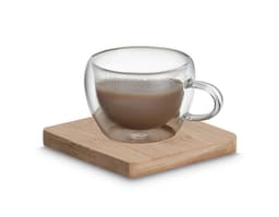 Dos vasos de pared doble, cada uno con capacidad de 60ml, hechos de bambú.