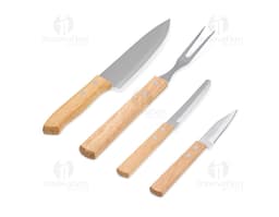 Kit churrasco com 5 peças, incluindo faca, garfo, pegador, espátula e avental com o logo da empresa.