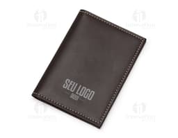 Capa de documentos em material sintético preto com fecho de botão e detalhe de costura branca.