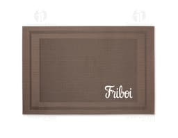 Jogo Americano PVC em tom de azul claro com estampa floral em fundo branco.