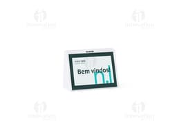 Expositor porta retrato A8 com moldura prateada e espaço para foto tamanho A8.