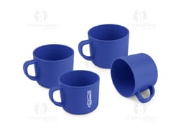 Conjunto de xícaras em porcelana branca, com pires e desenhos florais coloridos em tons de azul, amarelo e rosa.