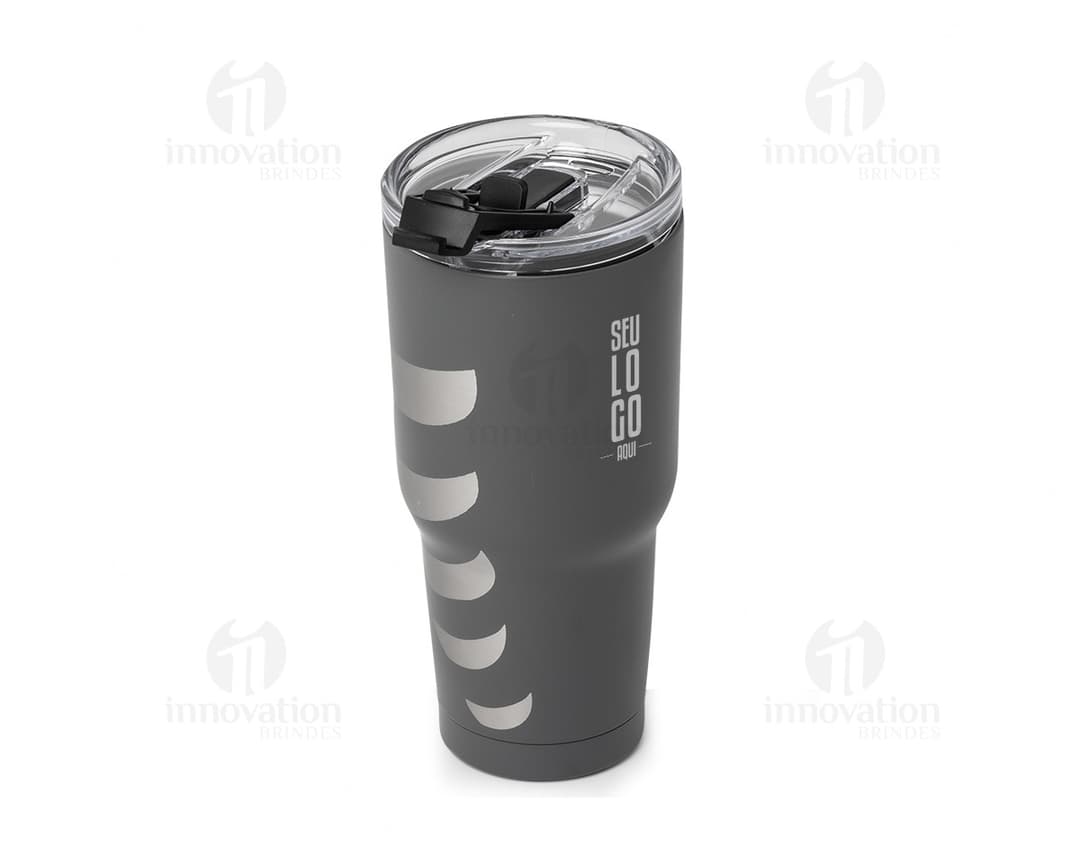 Produto: Copo Térmico Inox 800ml, na cor prata, com tampa e alça ergonômica.